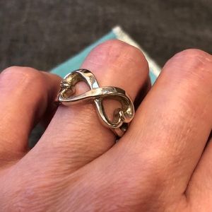 Tiffany double heart infinity ring